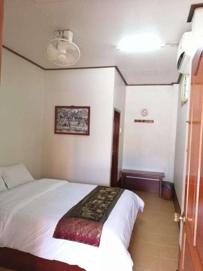 Monsavanh Guesthouse ปากแบ่ง ภายนอก รูปภาพ